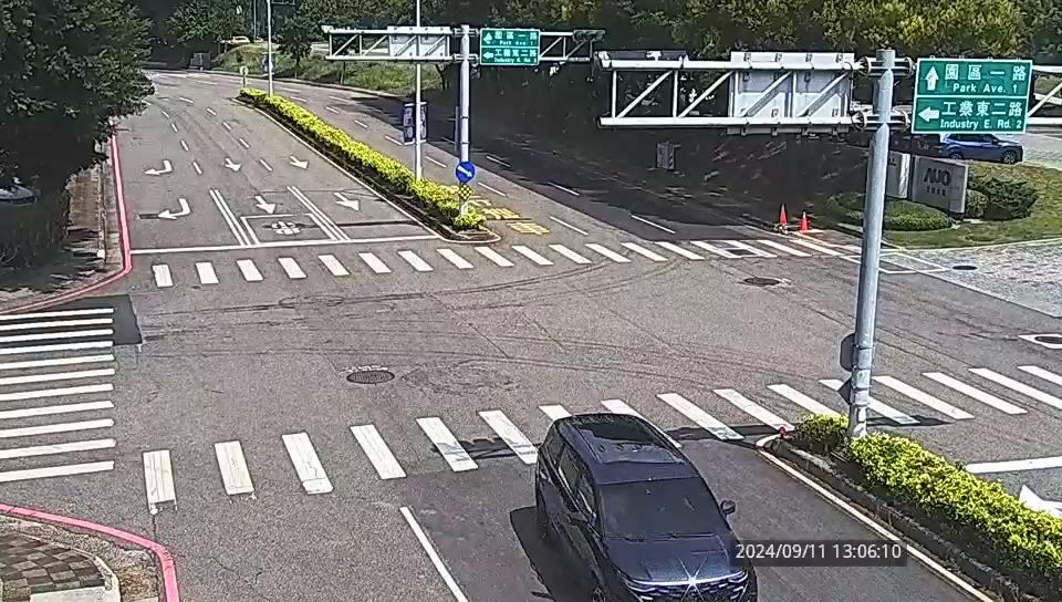 新竹科學園區  工業東三路與工業東二路球機(23) 距離0.4公里 氣溫23.2度