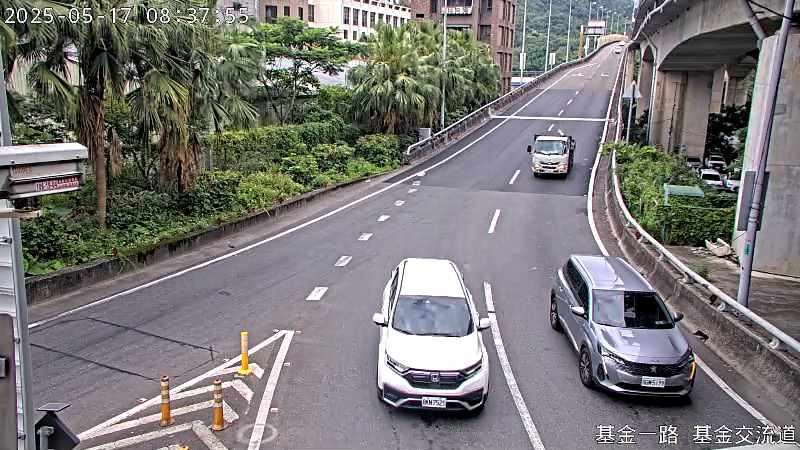 基隆市道路  基金一路 基金交流道下匝道 距離0.1公里 氣溫26.7度