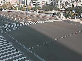 高雄市道路  河東路、中正四路 距離0.2公里 氣溫28.9度