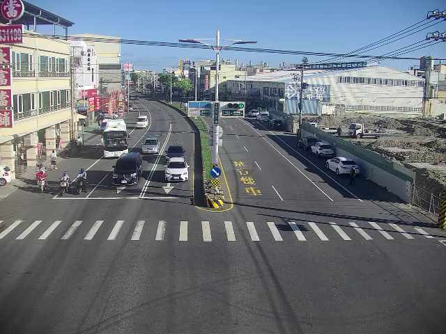 高雄市道路  林園區-鳳林路二段與忠孝東路交岔 距離2.2公里 氣溫31.8度