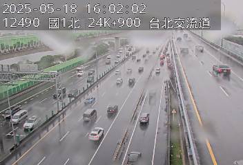 國道1號汐止五股高架道路 北上 24K+900 環北交流道到下塔悠交流道 距離1.5公里 氣溫30.4度