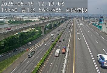 國道1號五股楊梅高架道路 北上 56K+585 中壢轉接一交流道到機場系統交流道 距離1.5公里 氣溫26.5度