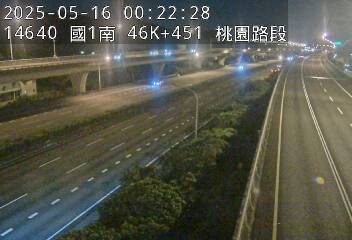 國道1號五股楊梅高架道路 南下 46K+451 泰山轉接道交流道到機場系統交流道 距離1.7公里 氣溫25.8度