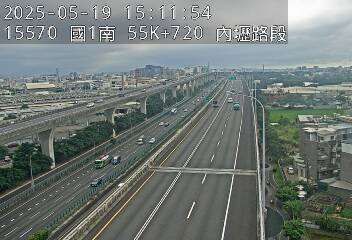 國道1號五股楊梅高架道路 南下 55K+720 機場系統交流道到中壢轉接一交流道 距離0.7公里 氣溫26.5度