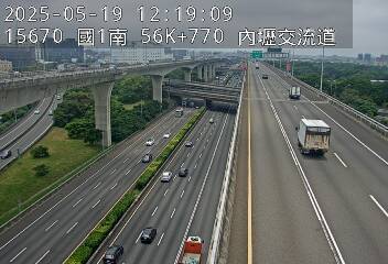 國道1號五股楊梅高架道路 南下 56K+770 機場系統交流道到中壢轉接一交流道 距離1.7公里 氣溫26.5度