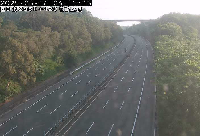 國道3號 北上 285K+420 竹崎交流道到梅山交流道 距離5.1公里 氣溫24.4度