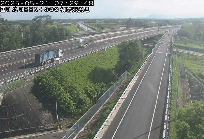 國道3號 北上 322K+360 柳營交流道到東山服務區 距離4.7公里 氣溫26.5度