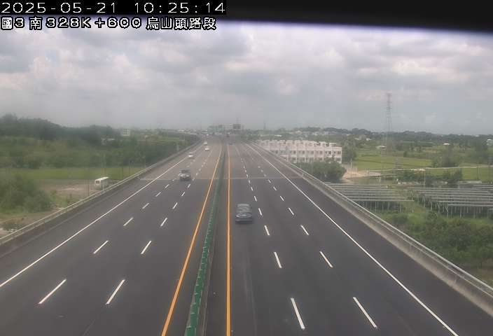 國道3號 南下 328K+600 柳營交流道到烏山頭交流道 距離1.4公里 氣溫26.5度