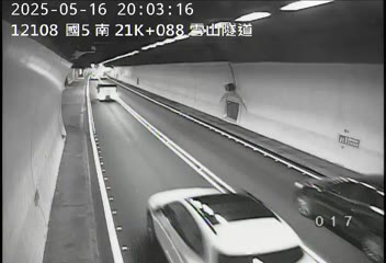 國道5號 南下 21K+088 坪林交控交流道到頭城交流道 距離1.3公里 氣溫22.7度