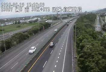 國道5號 南下 30K+572 頭城交流道到宜蘭交流道 距離3.0公里 氣溫27.3度