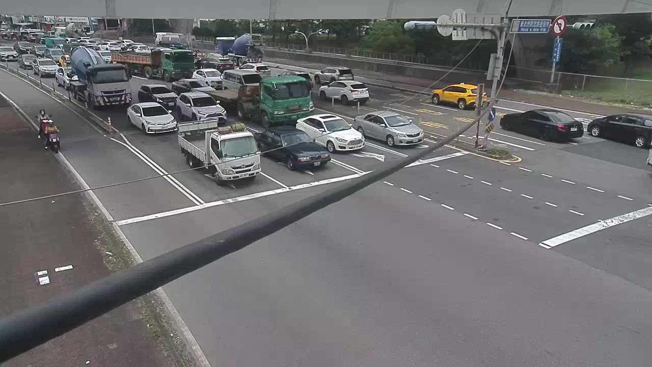 新北市道路  林口區文化北路一段、八德一路口 距離0.4公里 氣溫24.6度