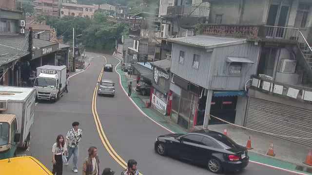 新北市道路  瑞芳區瑞金公路、基山街 距離4.4公里 氣溫27度