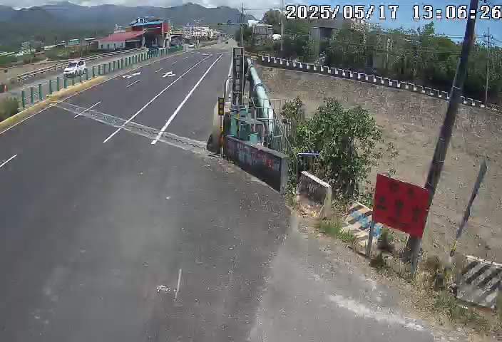 屏東縣道路  水底寮加油站 博愛橋 2 距離1.6公里 氣溫26.1度