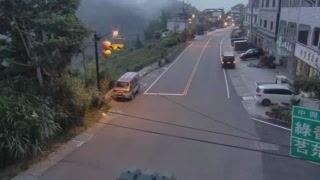 台18線  63K+480 嘉義縣竹崎鄉石棹監工站 西向路側 距離3.3公里 氣溫24.5度