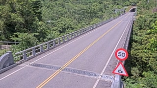 台30線  25K+900 玉長隧道西口，附掛既設CMS門架(順) 距離5.0公里 氣溫25度