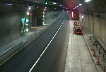 152K+904 中仁隧道-主線-緊急停車彎-車3 氣溫22.9度