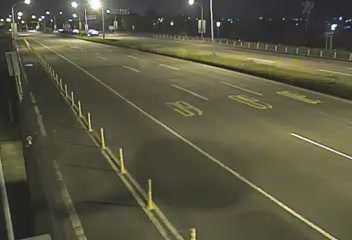 台9線  85K+050 宜蘭市附掛蘭陽大橋北端右側機車腳踏車道指示牌(逆) 距離0.3公里 氣溫30.8度