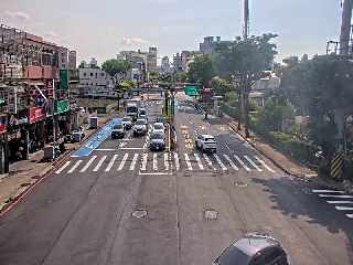 桃園市道路  中壢區 中華路自強一路口(華麒工業前號誌桿) 距離0.4公里 氣溫29.6度