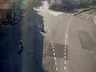 桃園市道路  蘆竹區 南崁路中正路口(立德街口號誌桿) 距離1.0公里 氣溫27.7度