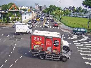 桃園市道路  中壢區 普忠路中華路口 距離0.1公里 氣溫29.6度