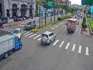 桃園市道路  中壢區 中華路二段128號前中央分隔島 距離0.0公里 氣溫29.6度