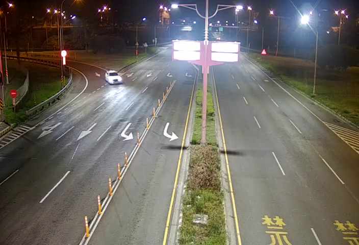 台南市道路  新營區 復興路與長榮路二段口西桿(向西) 距離3.3公里 氣溫29.4度