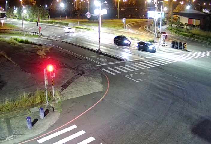 台南市道路  新營區 復興路與長榮路二段口南桿(向北) 距離3.4公里 氣溫29.4度