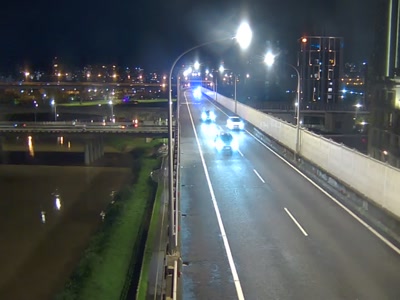 環東快進城南湖大橋 氣溫25.1度