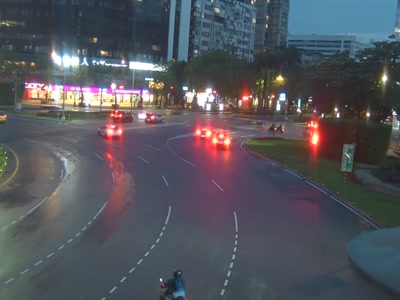 台北市道路  仁愛敦化(北側) 距離0.5公里 氣溫27.9度