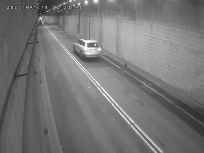 基隆路北往南主車道2(基隆忠孝)機 1 氣溫26度