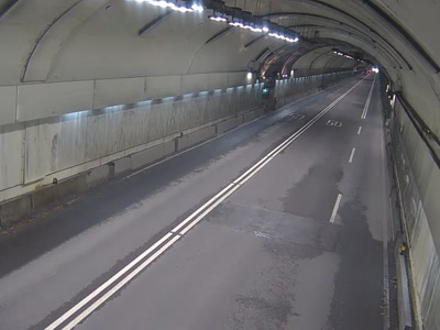 自強隧道往故宮入口0K+16M 氣溫28.4度