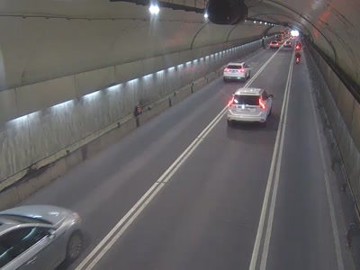 台北市道路  自強隧道往故宮入口0K+240M 距離1.4公里 氣溫25.9度