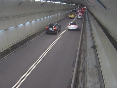 台北市道路  自強隧道往大直入口0K+20M 距離1.1公里 氣溫22.8度