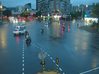 台北市道路  福國-文林 距離1.3公里 氣溫30.4度
