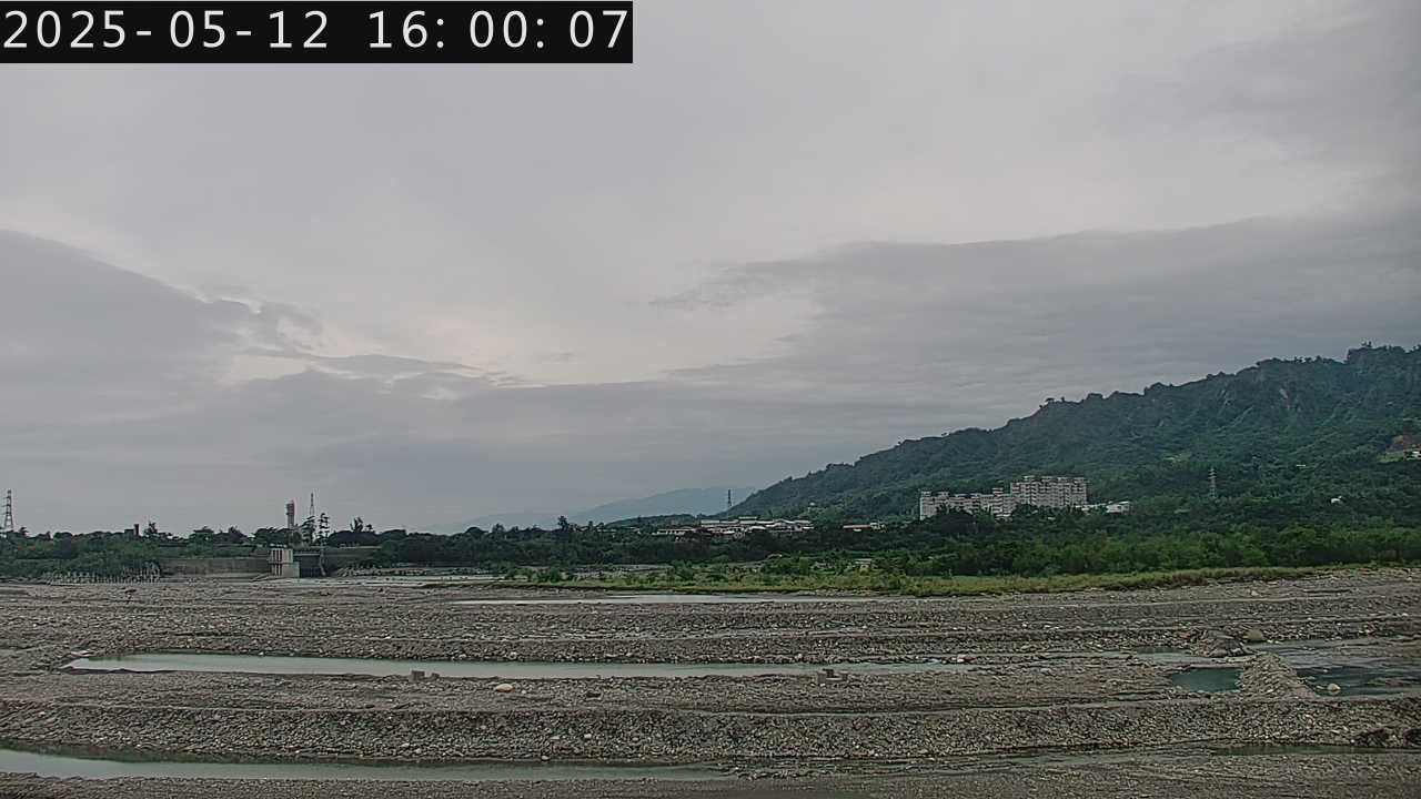 水利署水資源  水利行政組 利吉橋3 堤防上游 距離2.1公里 氣溫25.4度