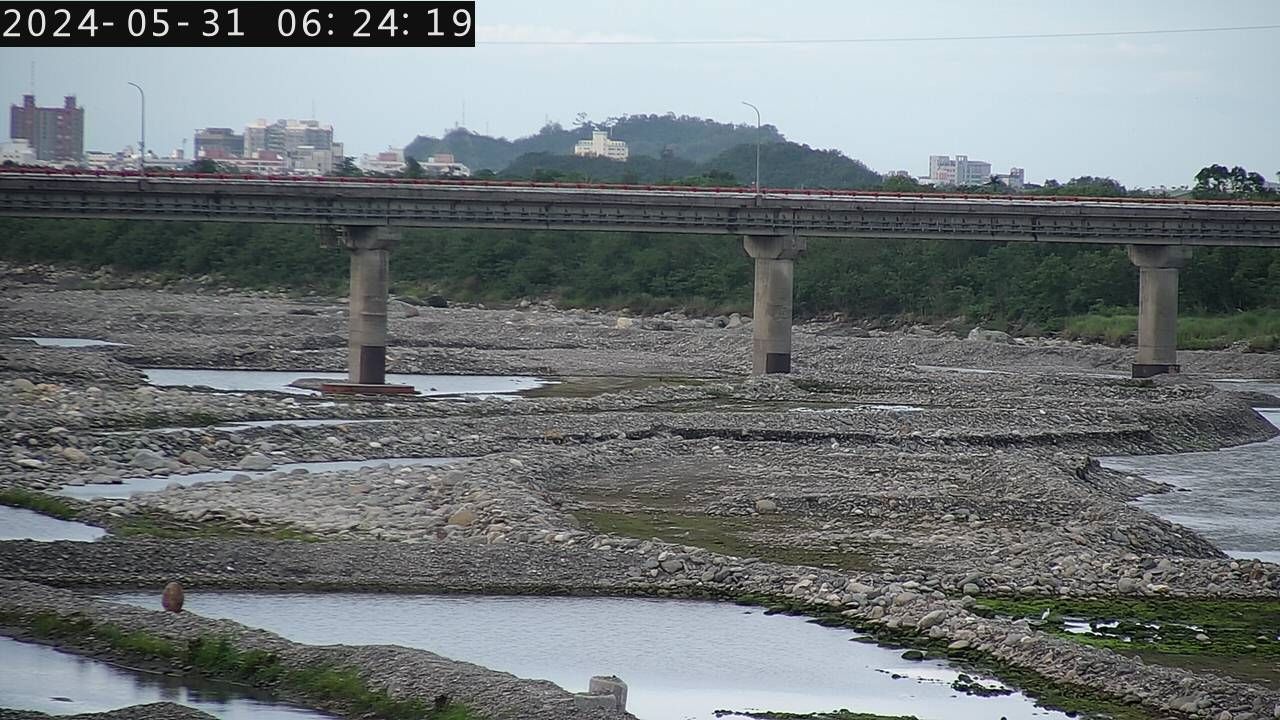 水利署水資源  水利行政組 利吉橋3 堤防PTZ 距離2.2公里 氣溫21.8度