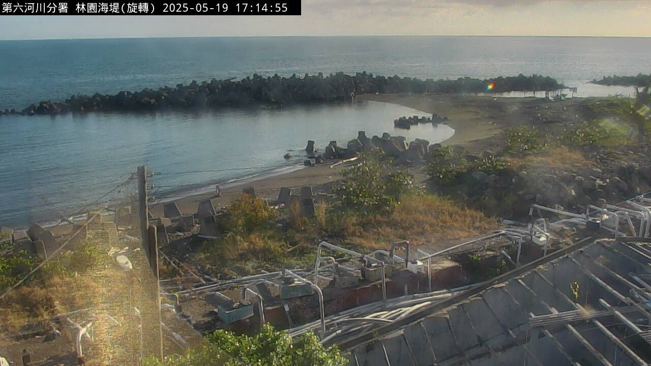 水利署水資源  防災中心 林園海堤(旋) 距離3.3公里 氣溫31.8度