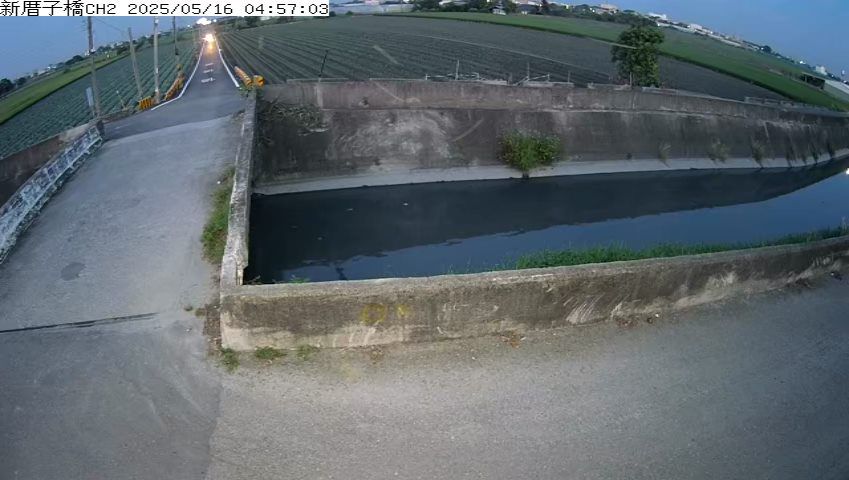 水利署水資源  雲林縣政府水利處 新厝子橋CH2 距離0.5公里 氣溫26.6度